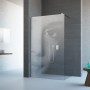 Unikalna kabina prysznicowa z grawerem – stylowa dekoracja łazienki