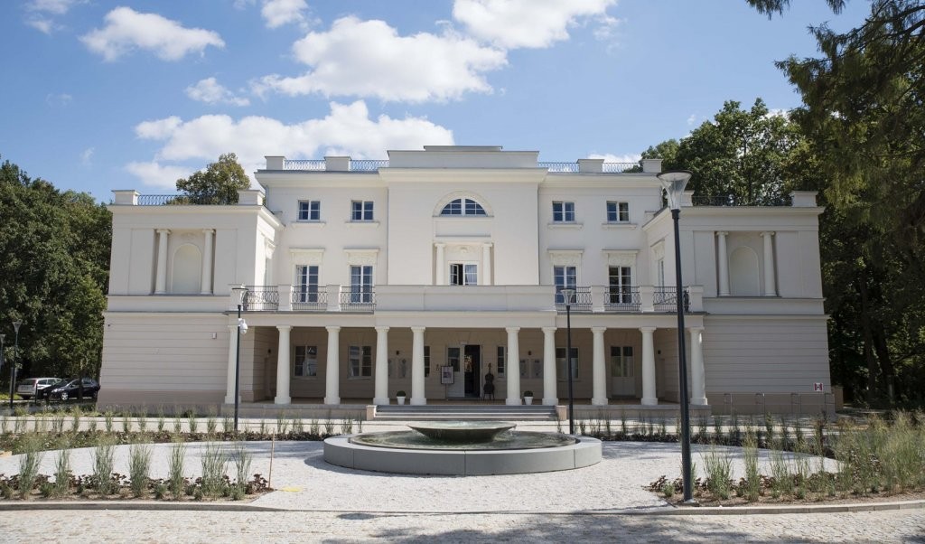 Pałac w Jankowicach po renowacji (2018). Fot. Baumit